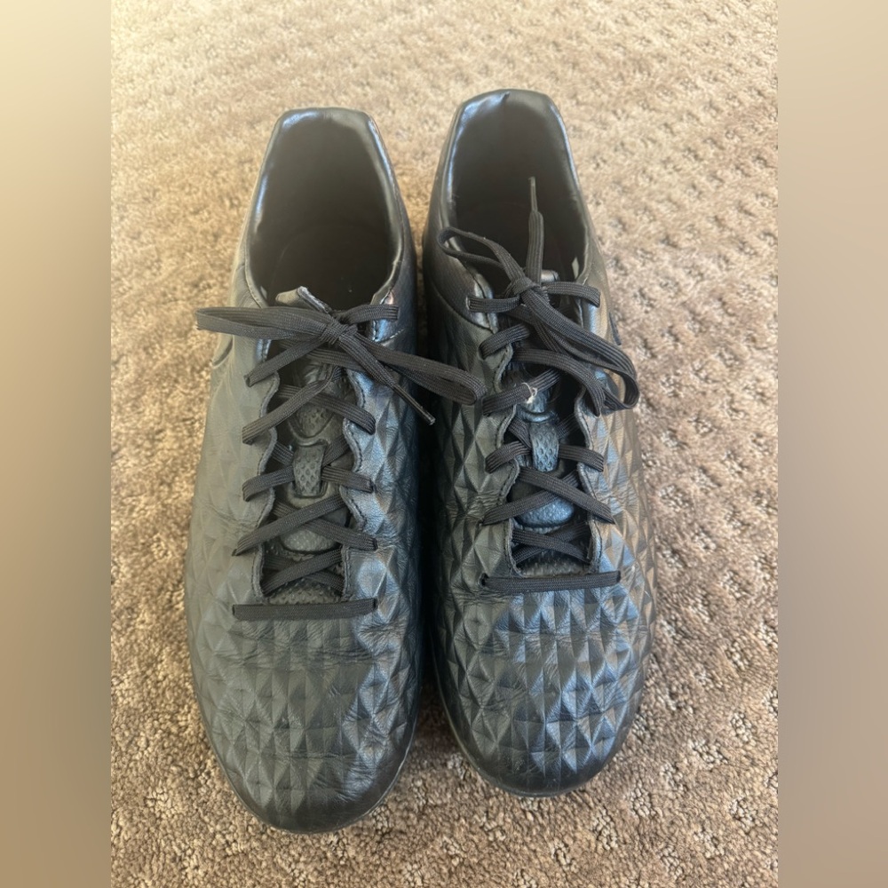 Men’s Nike Indoor Soccer Shoes/Cleats 11.5